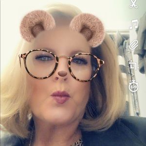 Meet your Posher, Meg